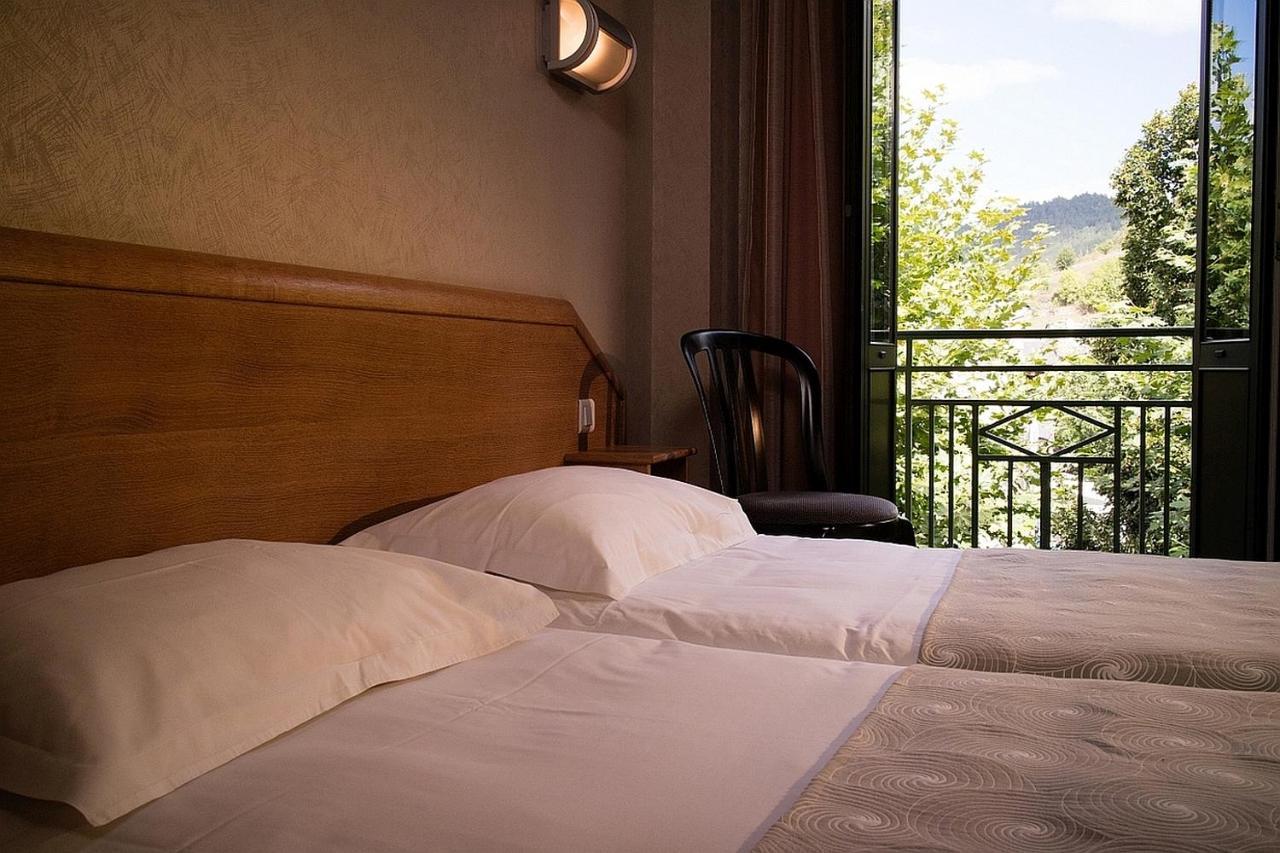 Logis Hotel Restaurant Le Mont Aigoual Мейрей Экстерьер фото