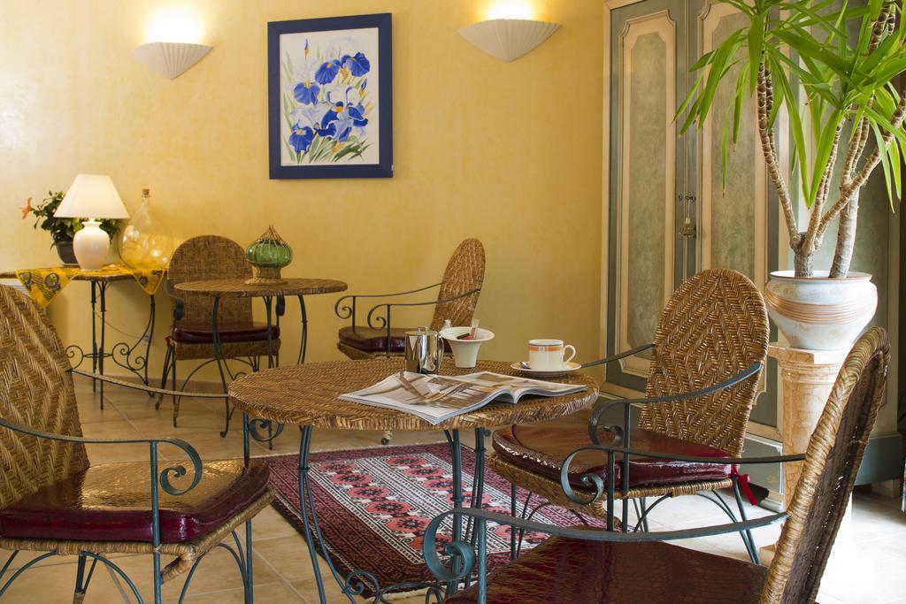 Logis Hotel Restaurant Le Mont Aigoual Мейрей Экстерьер фото