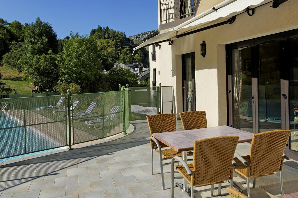 Logis Hotel Restaurant Le Mont Aigoual Мейрей Экстерьер фото